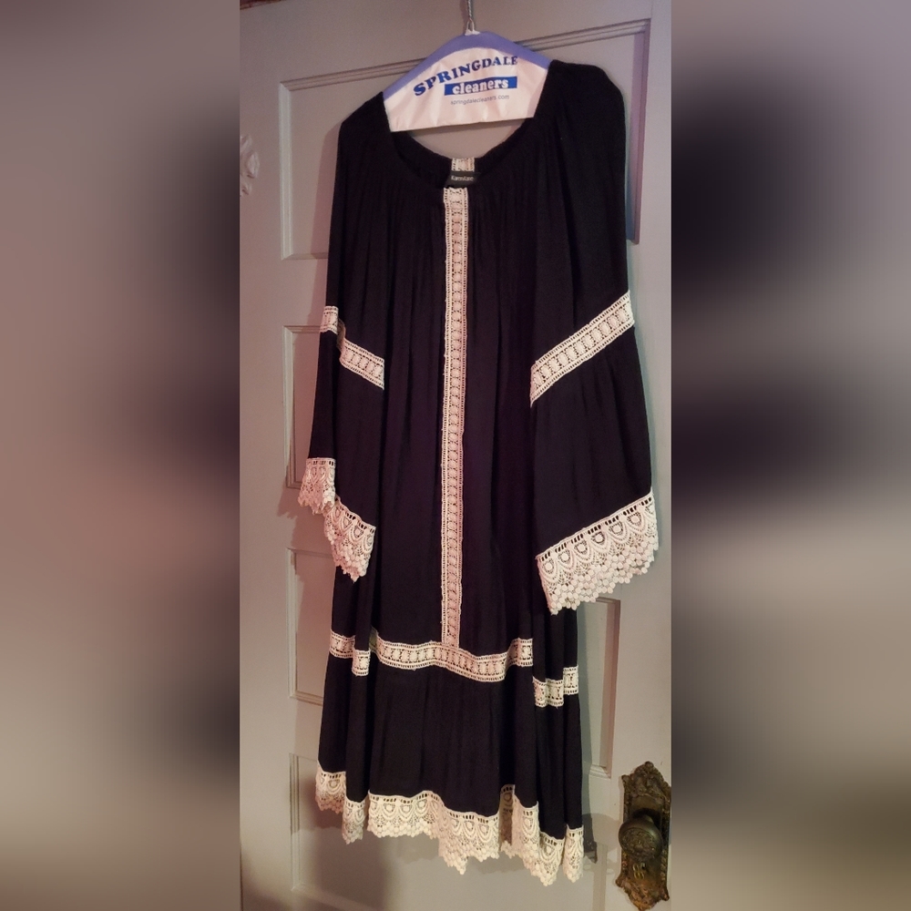 KAREN KANE 2x 20 plus black ivory lace boho romantic